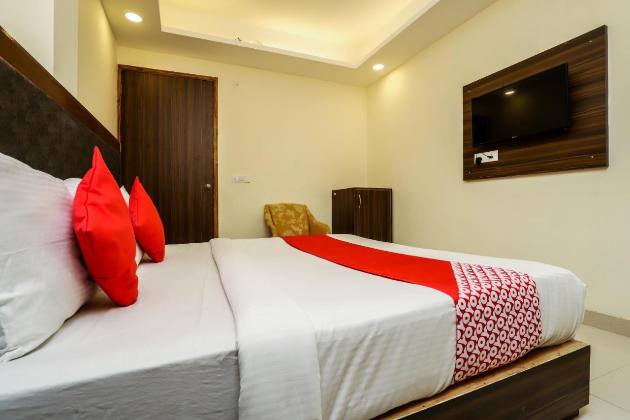 Hotel Moreton Igi Airport New Delhi Exterior photo